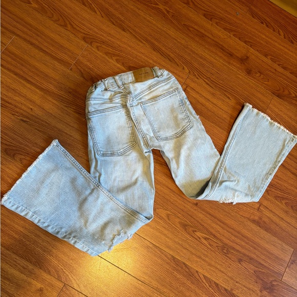 Zara Flare Jeans for Kids - Picture 2 of 4
